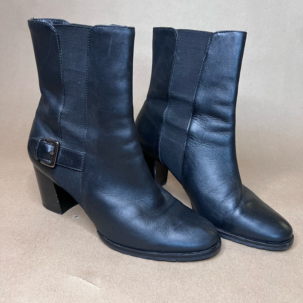 Cole Haan Black Genuine Leather Pull On Block Heel Almond Tor Ankle Boots Size 7